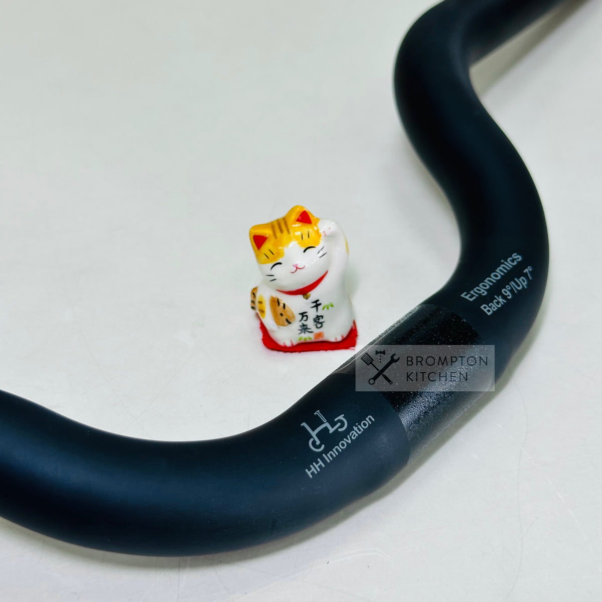 H&H Carbon Handlebar ブロンプトン カーボンハンドル BROMPTON用カーボンハンドルバーが入荷しました！しかも2種類