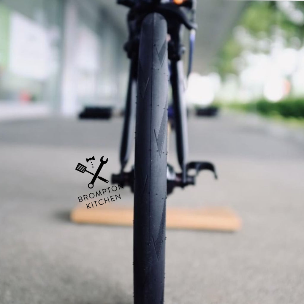 Schwalbe One Tan wall Tire - Folding | Brompton Bicycle A Schwalbe One Tan wall Tire - Folding | Brompton Bicycle A